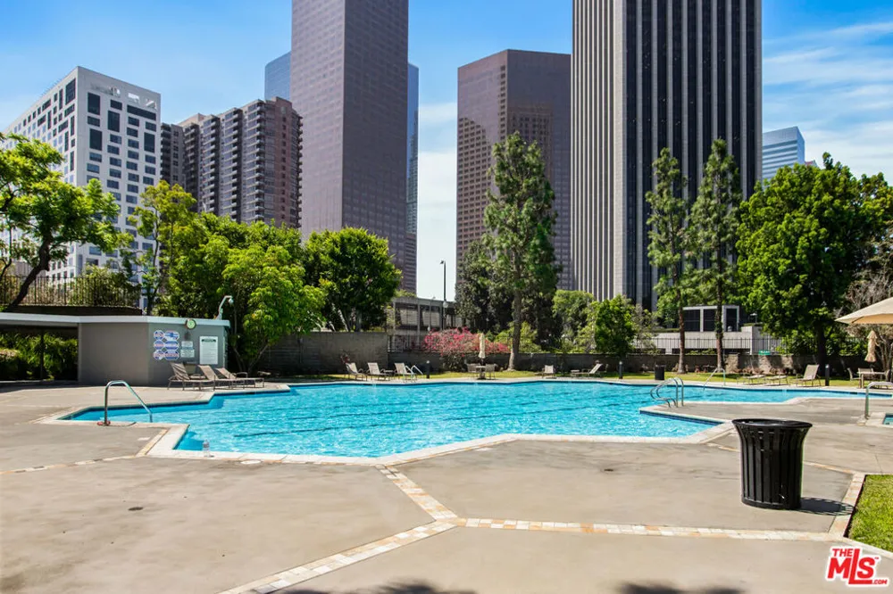 800 W 1st Street #3001 Los Angeles, CA 90012