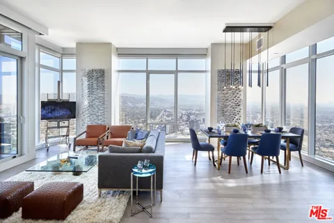 10000 Santa Monica Boulevard #PH402