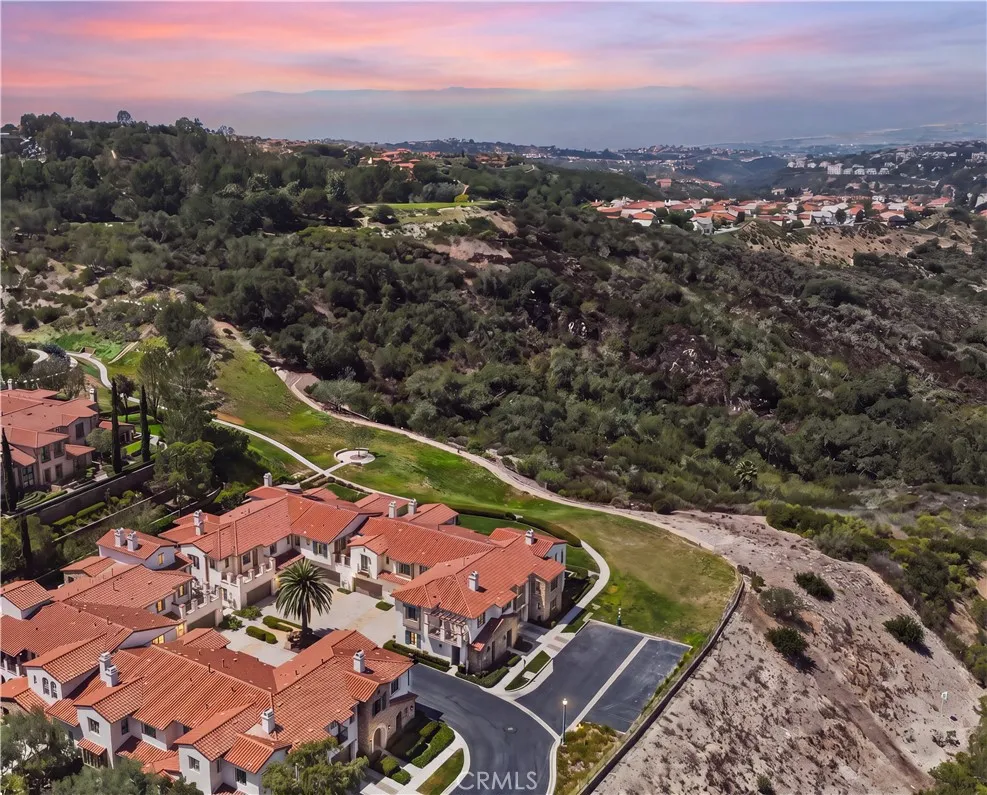 16 Talmont Newport Coast, CA 92657