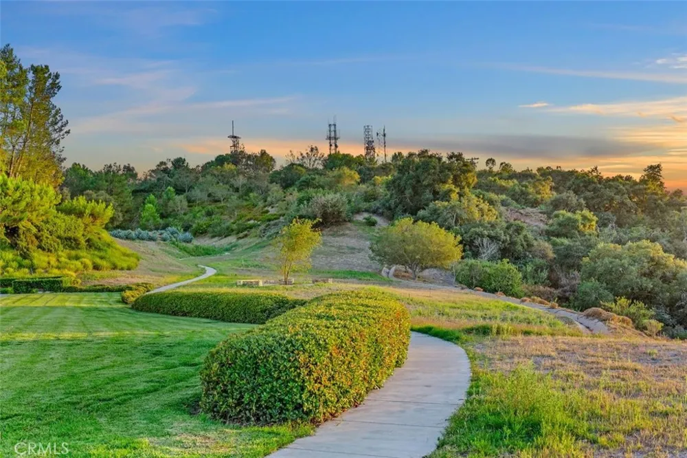 16 Talmont Newport Coast, CA 92657