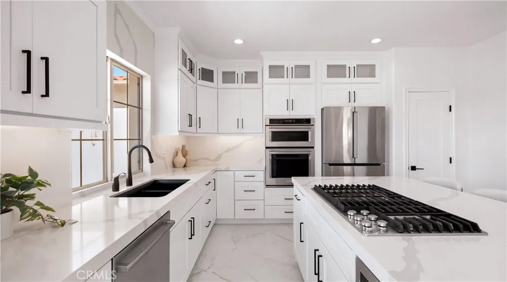 16 Talmont Newport Coast, CA 92657