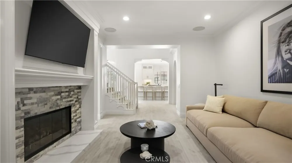 16 Talmont Newport Coast, CA 92657