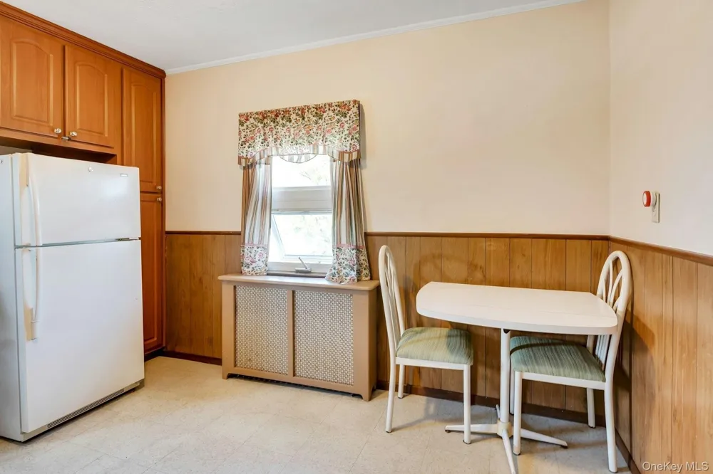 59 11th Street Hicksville, NY 11801