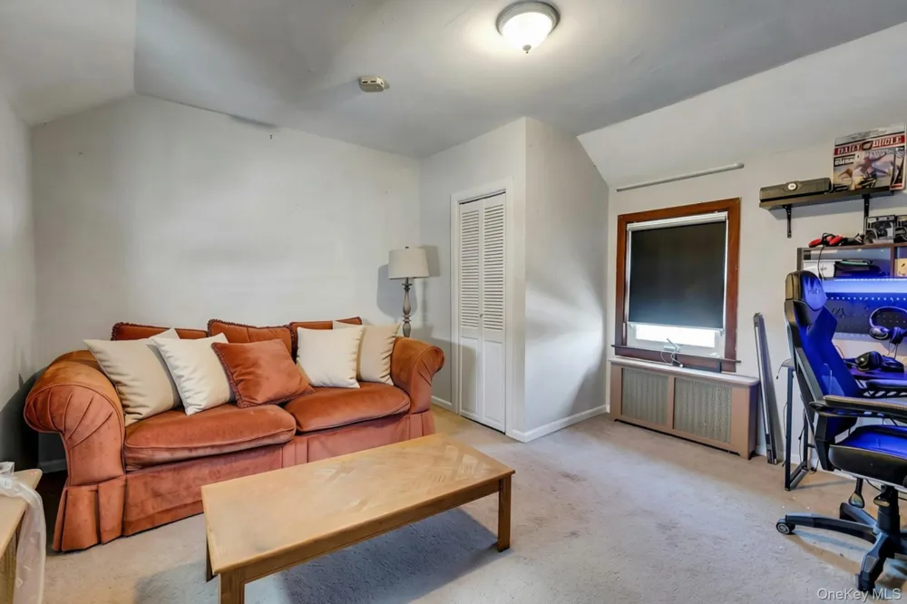 59 11th Street Hicksville, NY 11801