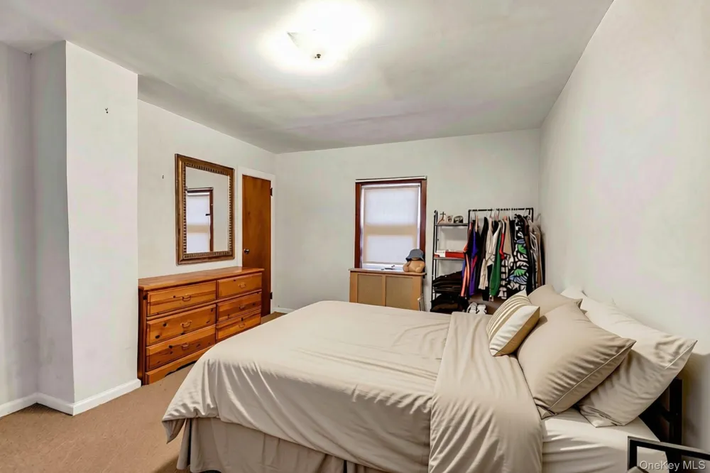 59 11th Street Hicksville, NY 11801