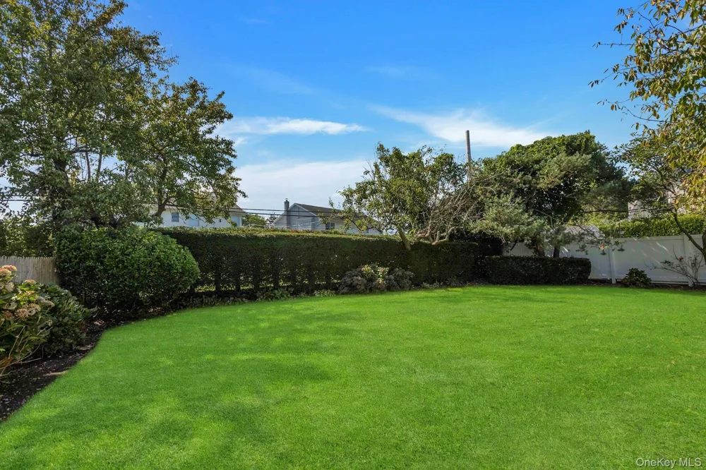 59 11th Street Hicksville, NY 11801