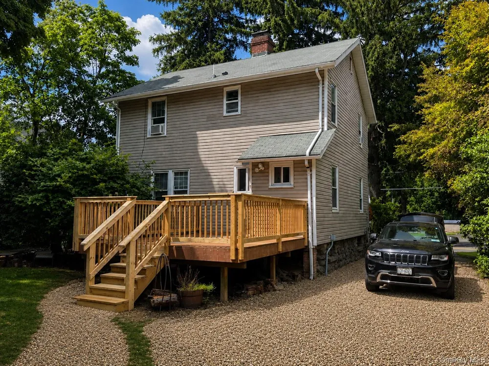 264 Ehrhardt Road Pearl River, NY 10965