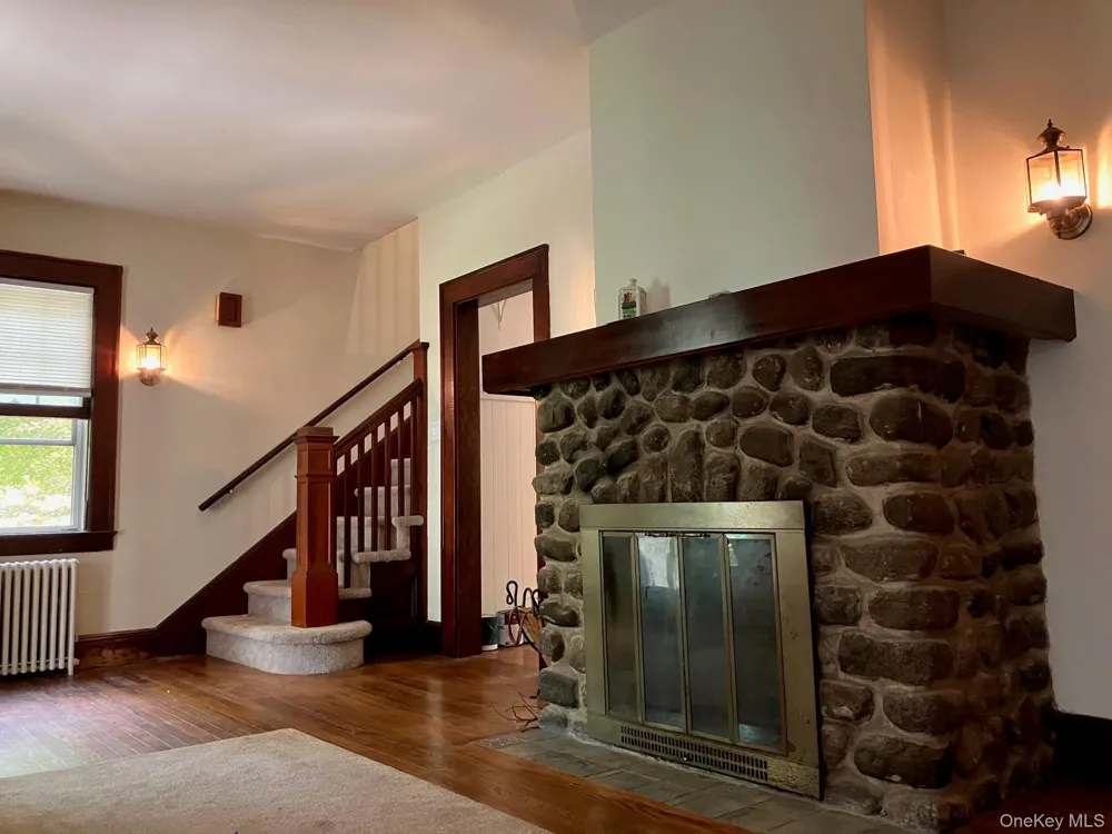 264 Ehrhardt Road Pearl River, NY 10965