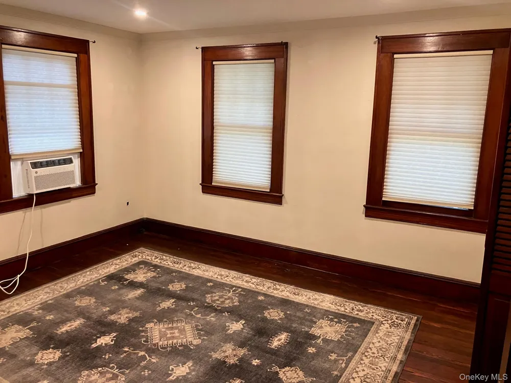 264 Ehrhardt Road Pearl River, NY 10965