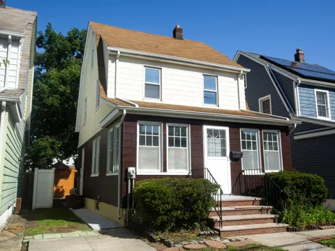 248-15 88th Drive
