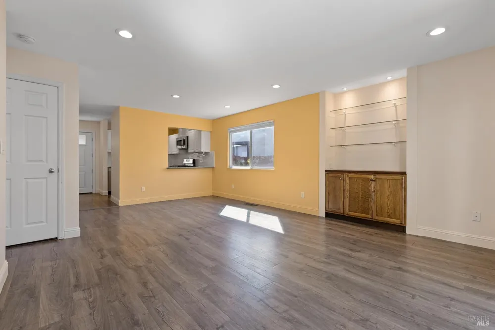 971 Hacienda Circle Rohnert Park, CA 94928