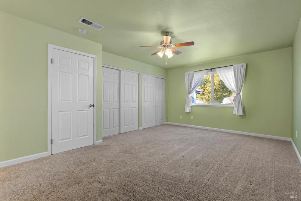 971 Hacienda Circle Rohnert Park, CA 94928