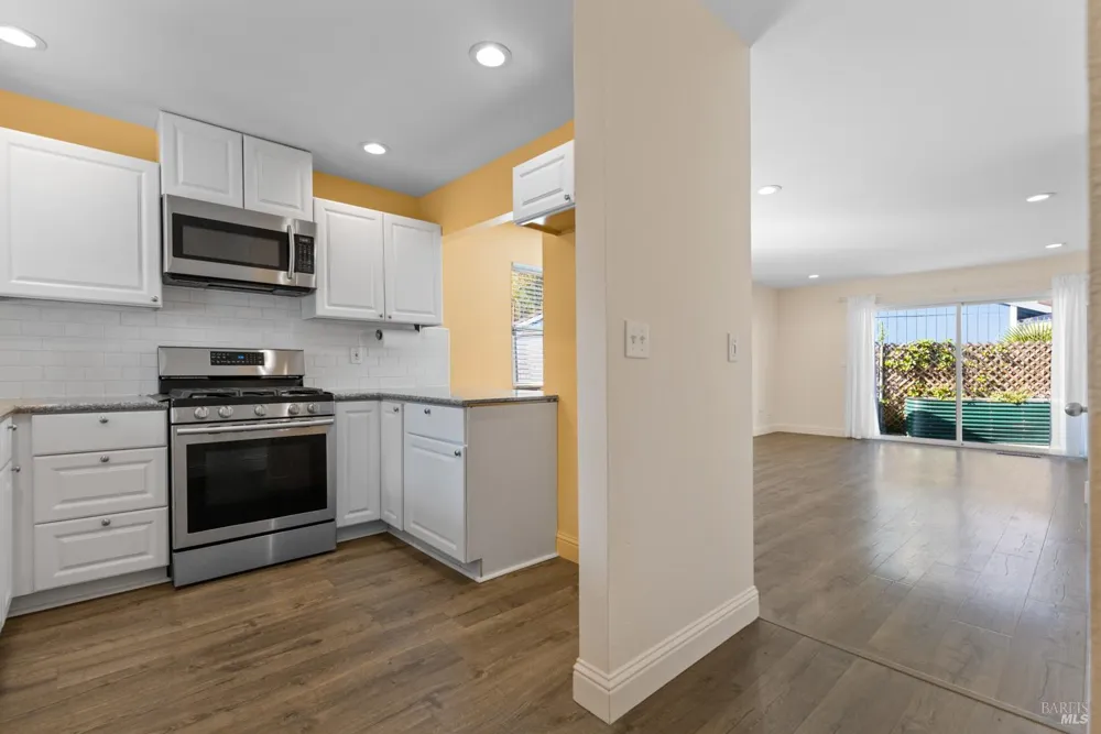 971 Hacienda Circle Rohnert Park, CA 94928