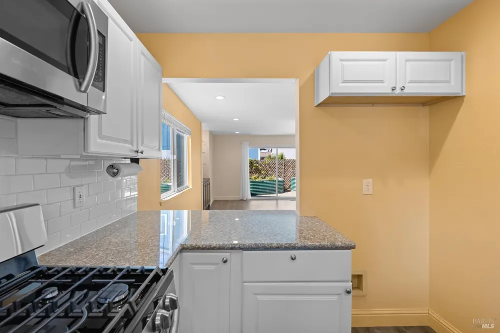 971 Hacienda Circle Rohnert Park, CA 94928