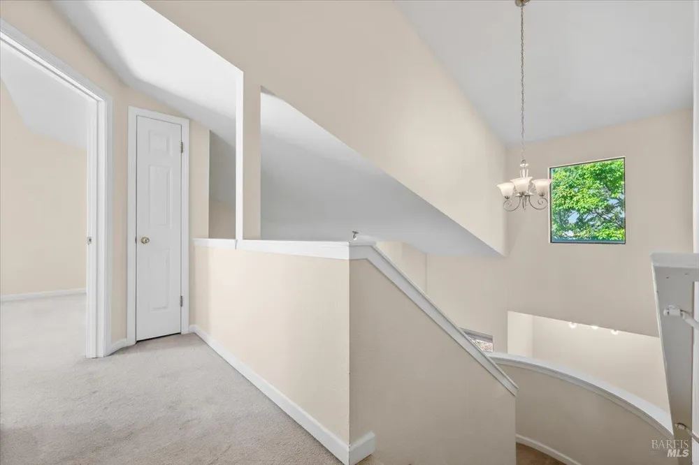 4736 Shade Tree Lane Santa Rosa, CA 95405