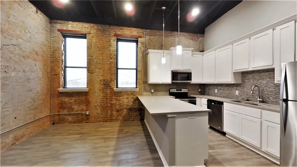 212 Bryan #201 Bryan, TX 77803
