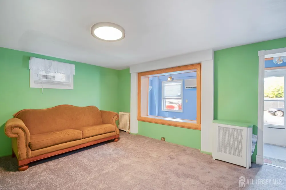 17 Douglas Street Fords, NJ 08863
