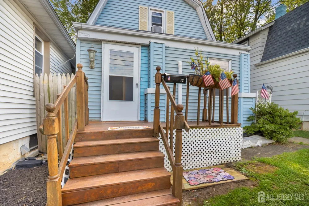 17 Douglas Street Fords, NJ 08863