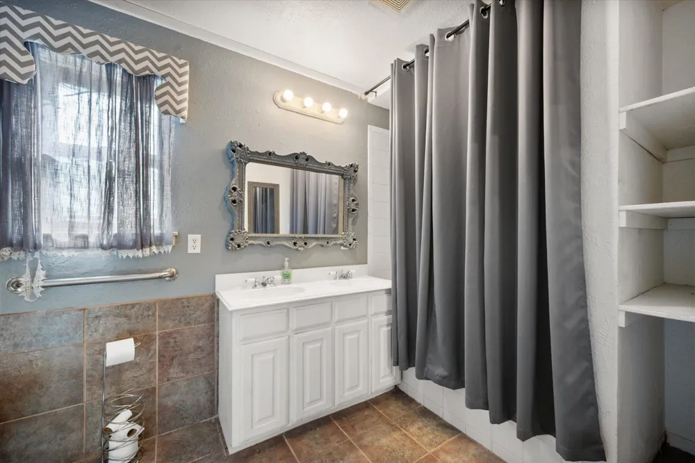 3504 Carriage Hill Drive Forest Hill, TX 76140