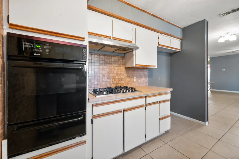 3504 Carriage Hill Drive Forest Hill, TX 76140