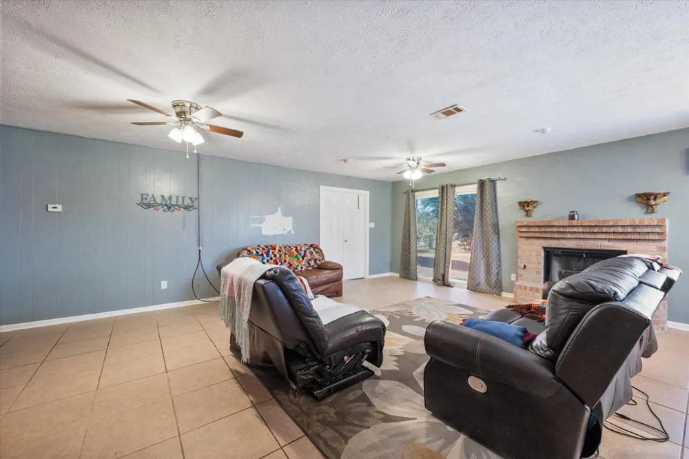 3504 Carriage Hill Drive Forest Hill, TX 76140