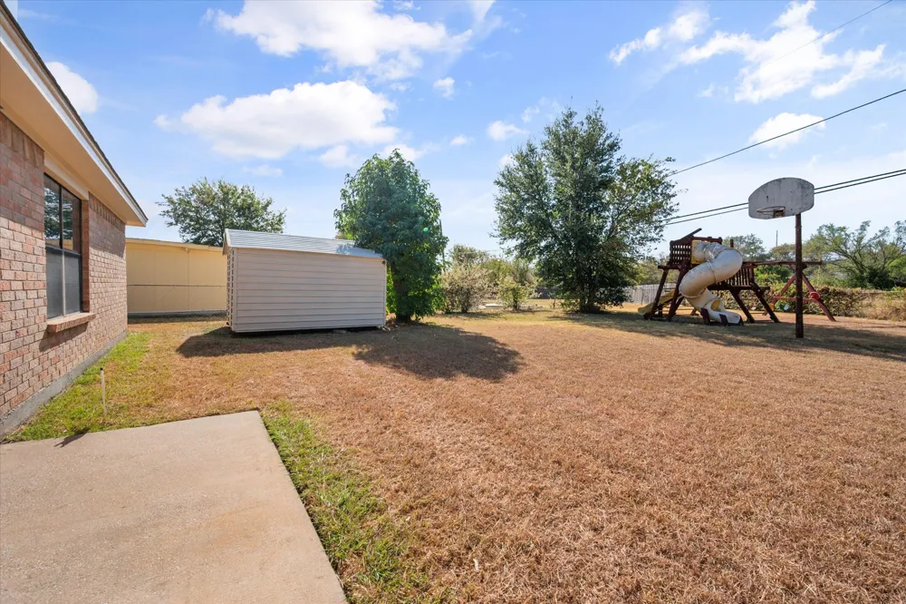 3504 Carriage Hill Drive Forest Hill, TX 76140