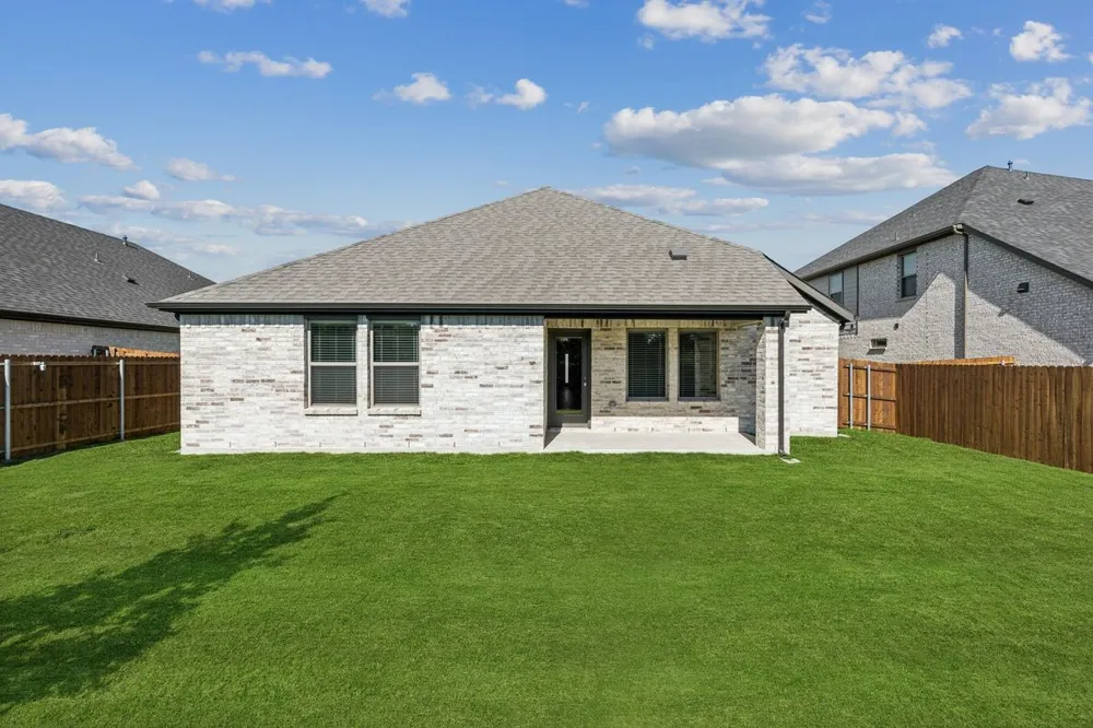 3215 Dahlia Lane Gunter, TX 75058