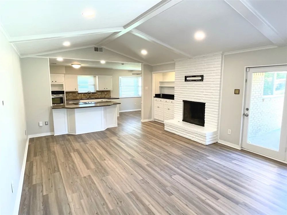 4847 Twin Post Road Dallas, TX 75244