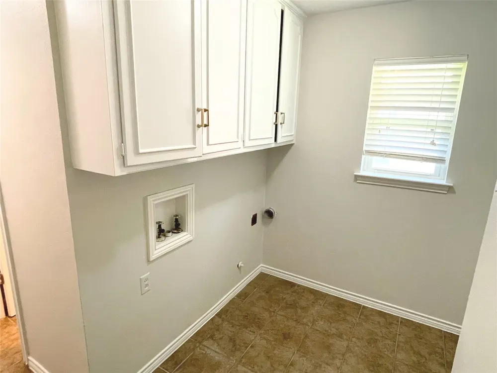 4847 Twin Post Road Dallas, TX 75244
