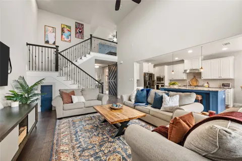12213 Beatrice Drive