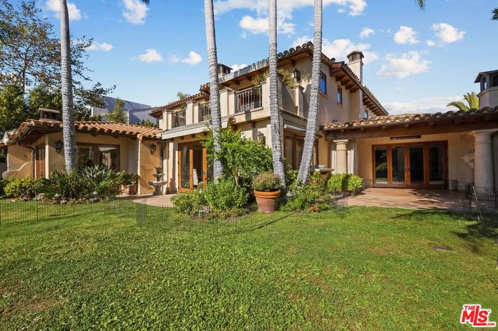 1617 Tower Grove Drive Los Angeles, CA 90210