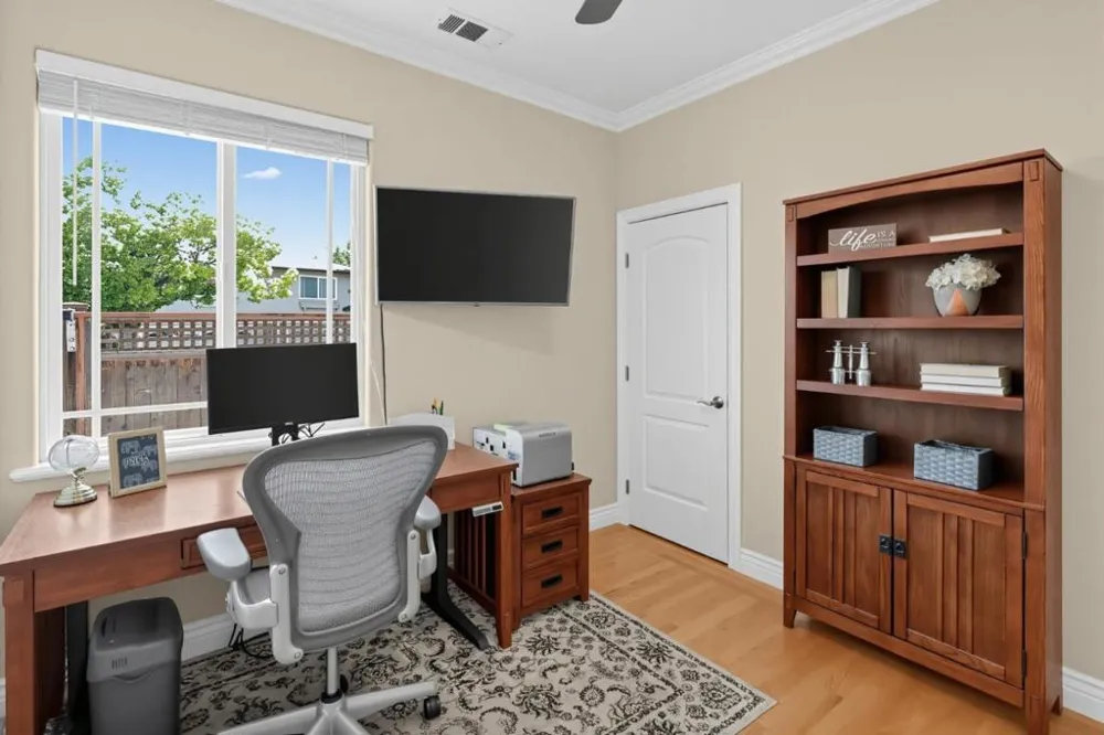 1507 Valota Road Redwood City, CA 94061