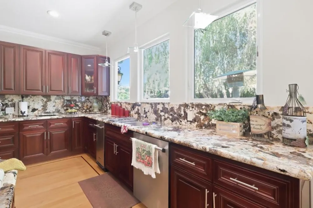 1507 Valota Road Redwood City, CA 94061