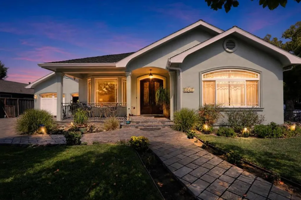 1507 Valota Road Redwood City, CA 94061