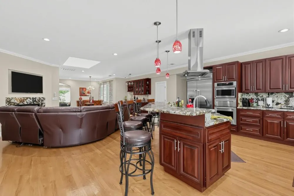 1507 Valota Road Redwood City, CA 94061