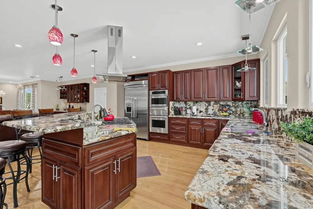 1507 Valota Road Redwood City, CA 94061