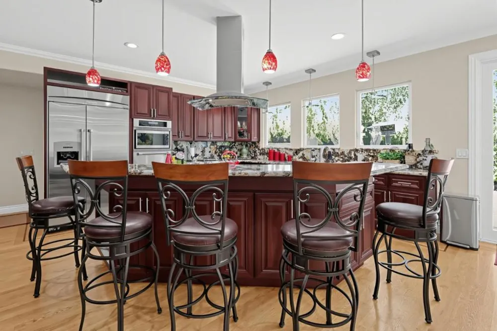 1507 Valota Road Redwood City, CA 94061