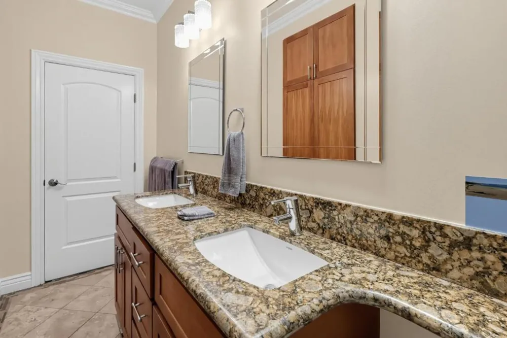 1507 Valota Road Redwood City, CA 94061