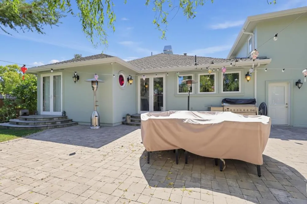 1507 Valota Road Redwood City, CA 94061