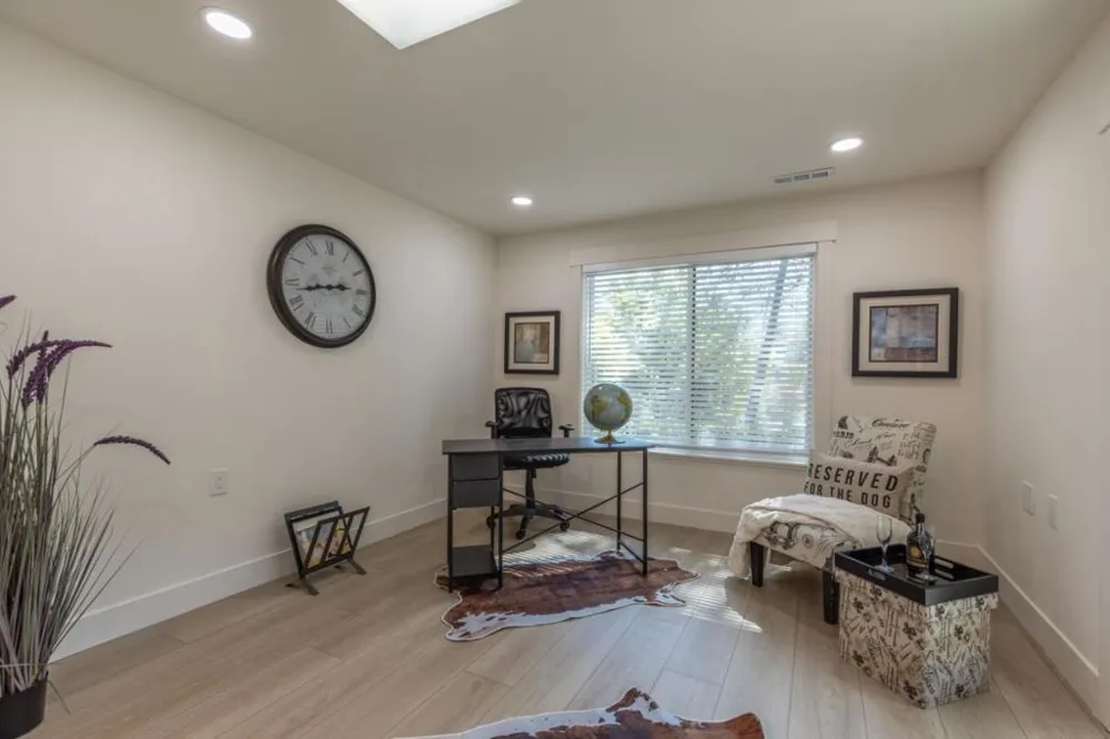 1201 Running springs Road #4 Walnut Creek, CA 94595