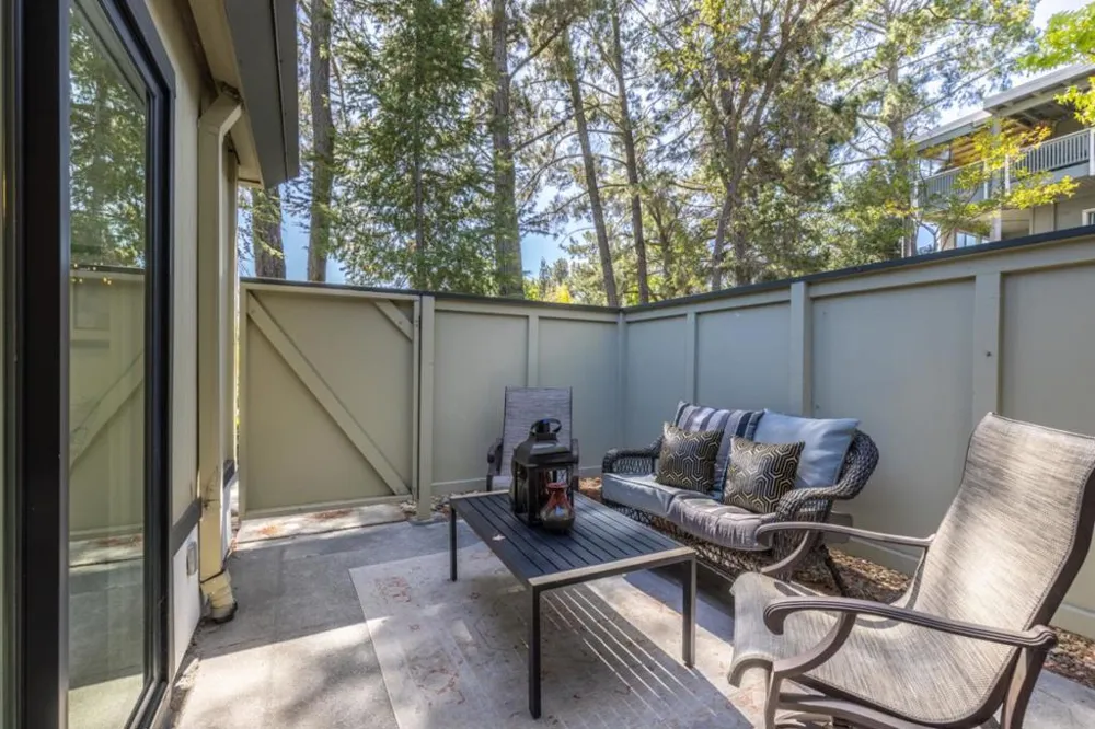 1201 Running springs Road #4 Walnut Creek, CA 94595