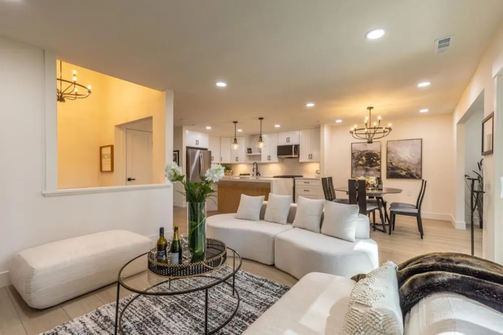 1201 Running springs Road #4 Walnut Creek, CA 94595