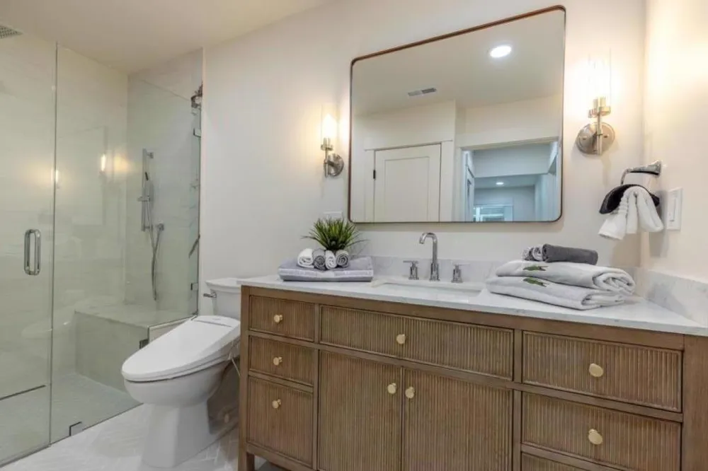1201 Running springs Road #4 Walnut Creek, CA 94595