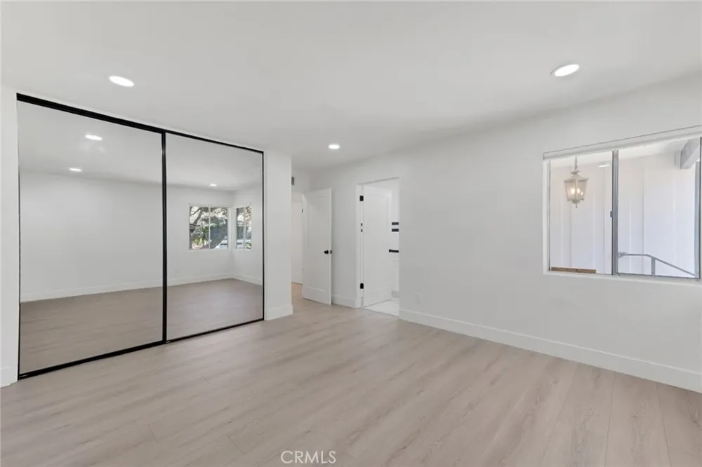 9425 Mclennan Avenue Northridge, CA 91343