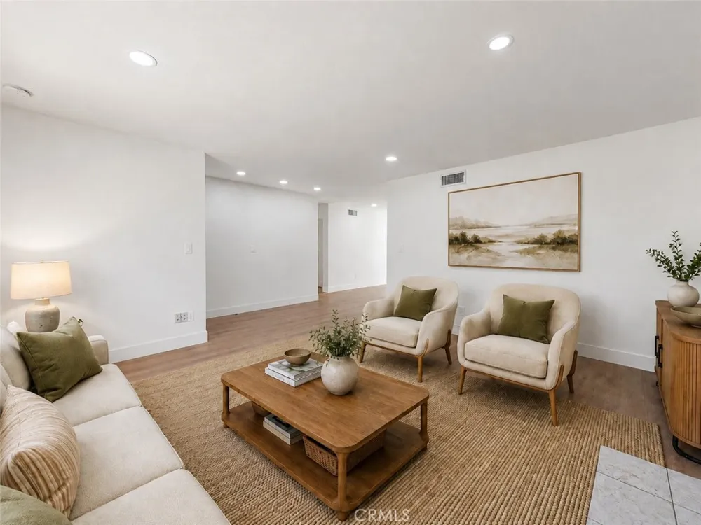 9425 Mclennan Avenue Northridge, CA 91343