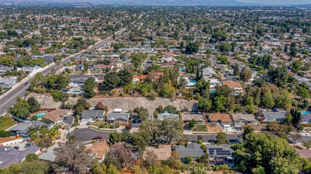 9425 Mclennan Avenue Northridge, CA 91343