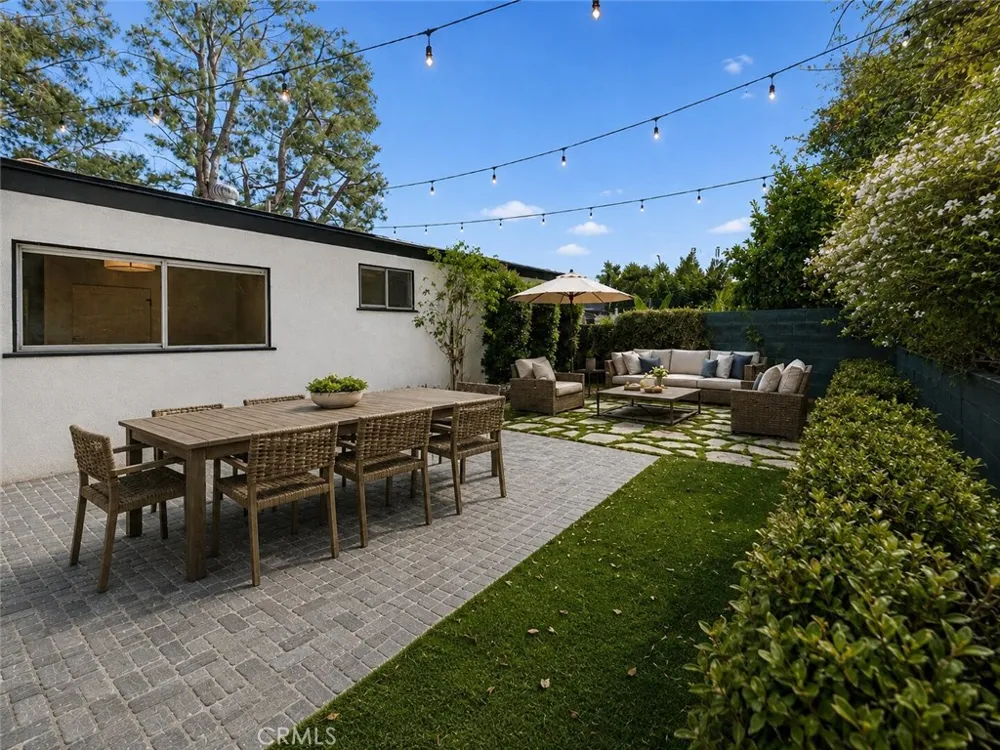 9425 Mclennan Avenue Northridge, CA 91343