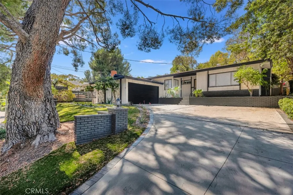 9425 Mclennan Avenue Northridge, CA 91343