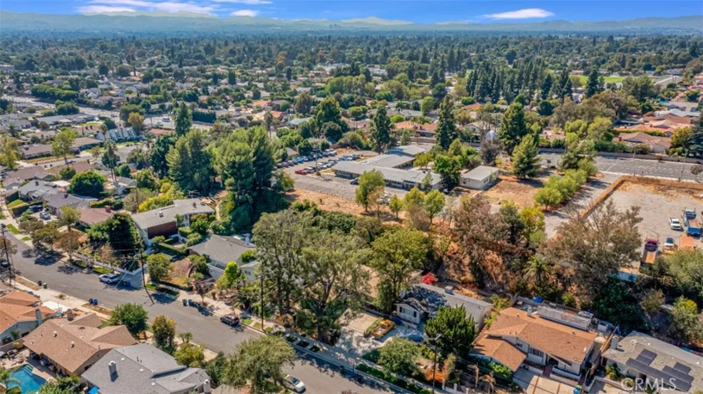 9425 Mclennan Avenue Northridge, CA 91343