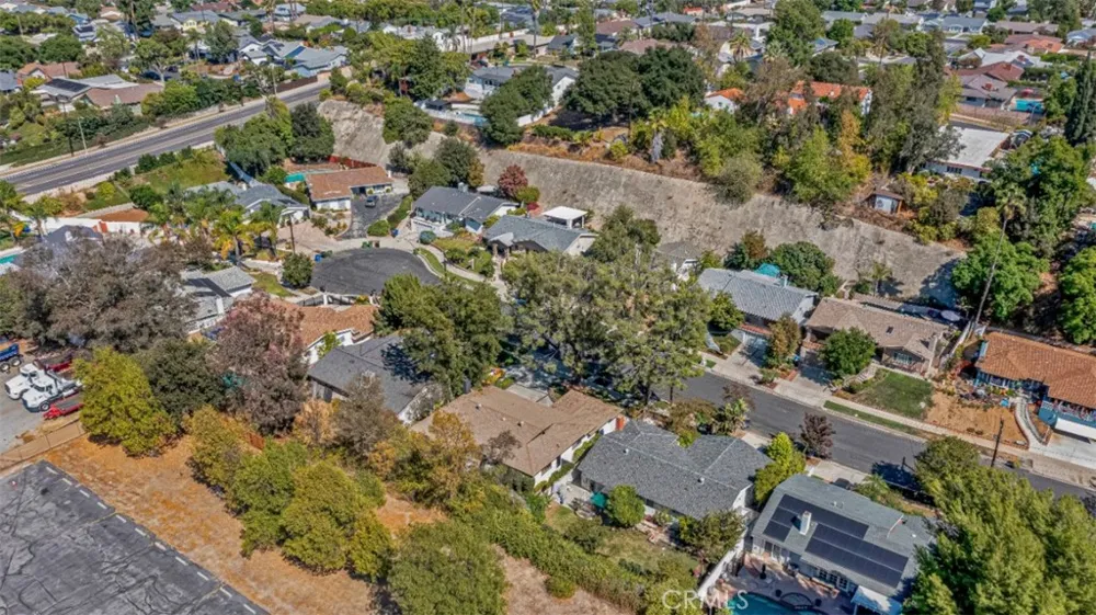 9425 Mclennan Avenue Northridge, CA 91343
